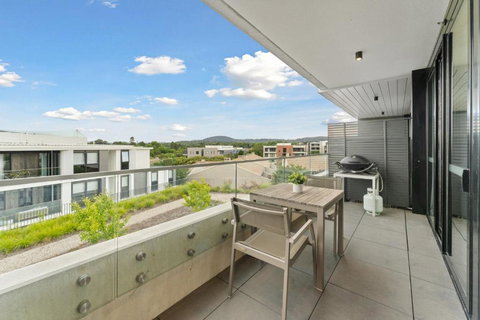 Perfect Location 1-Bed With Balcony, BBQ & Parking - New South Wales Tourism  3