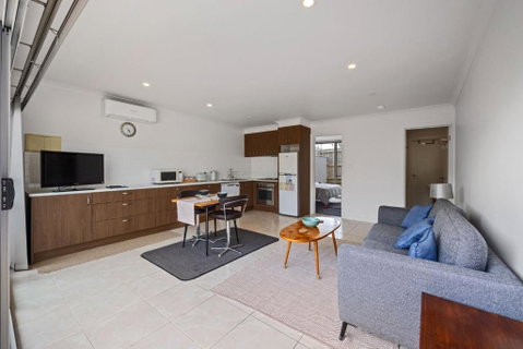 Petite Retreat - New South Wales Tourism  3