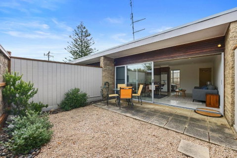 Petite Retreat - New South Wales Tourism  0