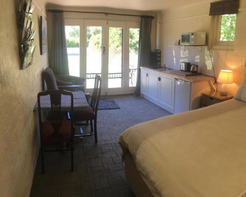 Pierrepoint Accommodation - New South Wales Tourism  0