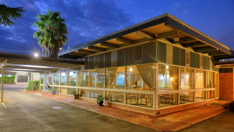 Plainsman Motel - New South Wales Tourism  3