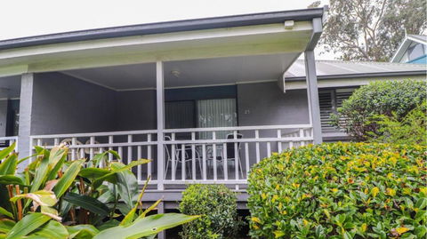 Plover Executive Deluxe Villa 25 - New South Wales Tourism  3