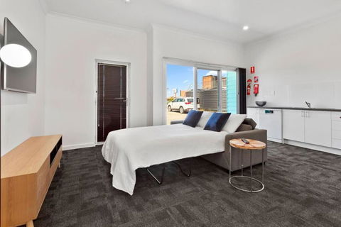 Port Lincoln Shark Apartment 4 - New South Wales Tourism  3