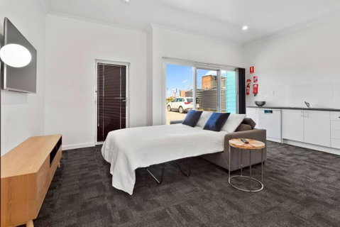 Port Lincoln Shark Apartment 5 - New South Wales Tourism  3