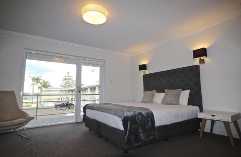 Quays Hotel - New South Wales Tourism  0