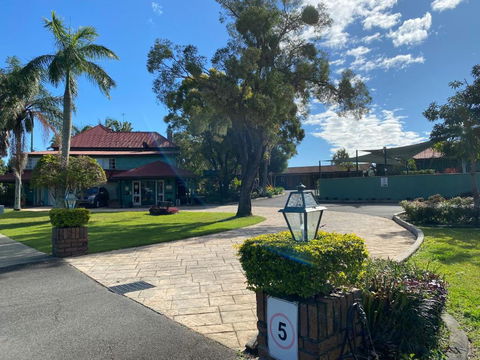 Puffers Inn - New South Wales Tourism  0