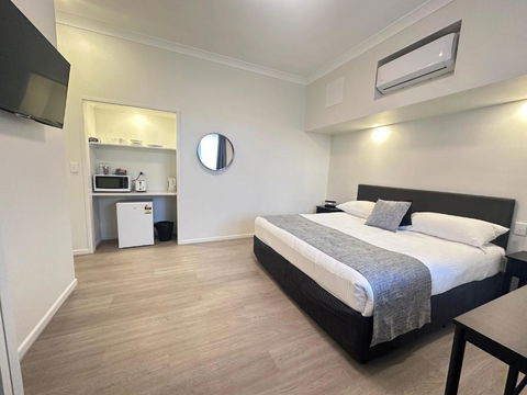 Puffers Inn - New South Wales Tourism  2
