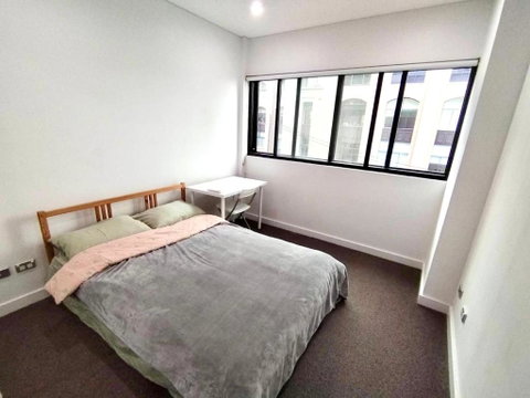 Premium Location In City Centre Sydney With Free Swimming Pool & Gym - New South Wales Tourism  0