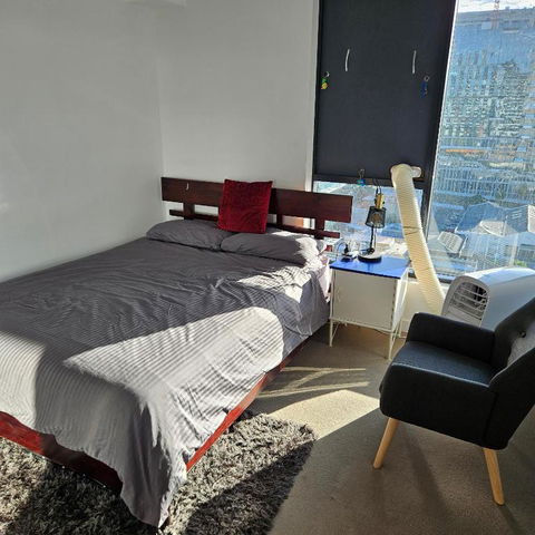 Private Bedroom & Bathroom In Shared Inner Brisbane Apartment - New South Wales Tourism  3