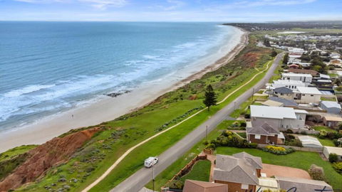 Puesta De Sol Apartment By Wine Coast Holidays - New South Wales Tourism  1