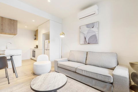 Quaint Stylish Hideout In Trendy South Melbourne - New South Wales Tourism  2