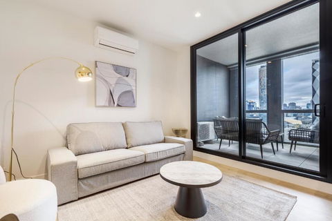 Quaint Stylish Hideout In Trendy South Melbourne - New South Wales Tourism  0