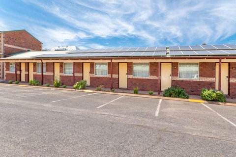 Quality Inn Railway Motel - New South Wales Tourism  3