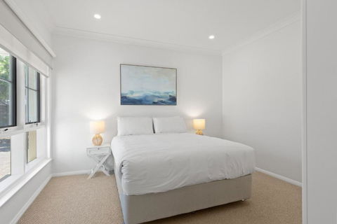 Quiet 2-Bed Retreat With Private Courtyard - New South Wales Tourism  2