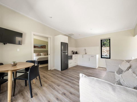 Raffaele\'s Estate Luxury Holiday Living - New South Wales Tourism  3