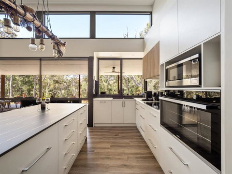 Raffaele\'s Estate Luxury Holiday Living - New South Wales Tourism  2