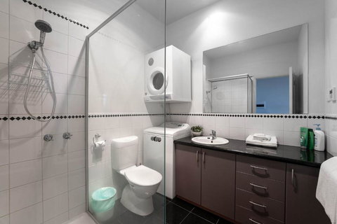 Raffless - New South Wales Tourism  3