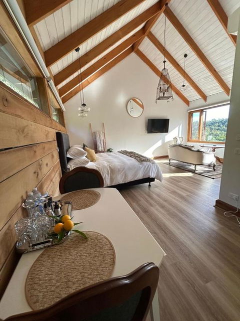 Rainy Hill Retreat - The Loft - New South Wales Tourism  0