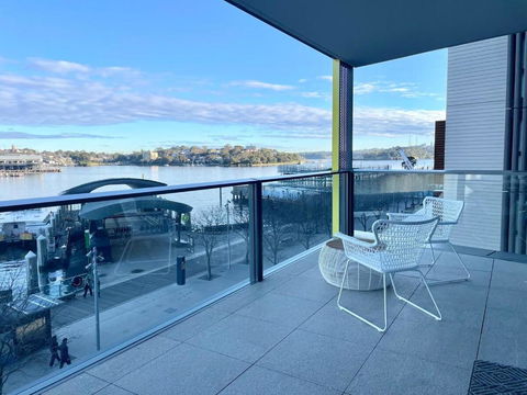 RARE Luxury Waterfront Living - New South Wales Tourism  1