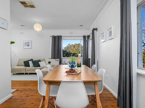 Read Place Retreat - New South Wales Tourism  0