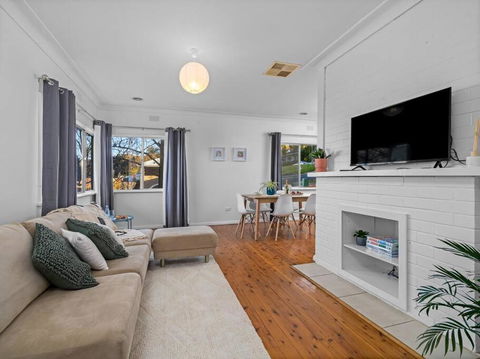 Read Place Retreat - New South Wales Tourism  1