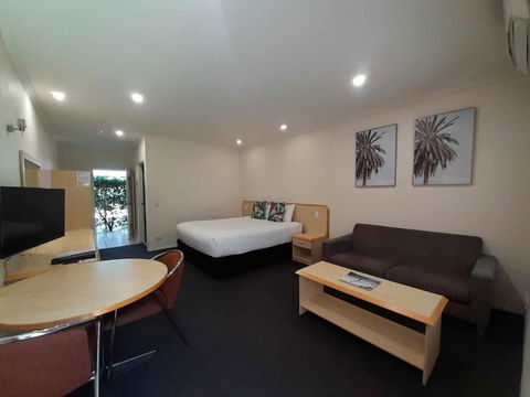 Red Bridge Motor Inn - New South Wales Tourism  0