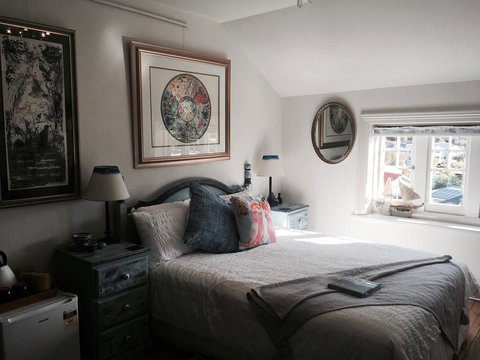 Assemblage Boutique Art B & B - New South Wales Tourism  1