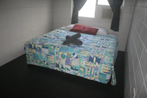 Asylum Cairns Hostel - New South Wales Tourism  1