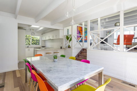 At Agnes Ave: Coastal Views - New South Wales Tourism  2