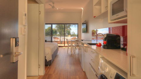 Atherton Motel - New South Wales Tourism  2