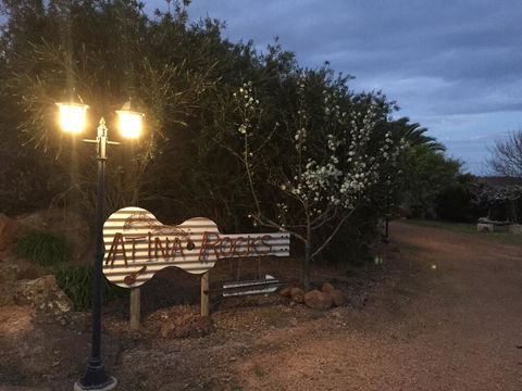 Atina Rocks Country Homestead - New South Wales Tourism  2