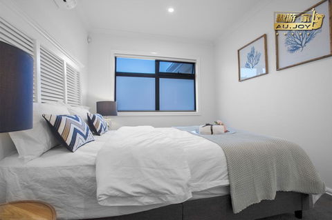 AU.JOY 3 Bed Townhouse Burwood 3 - New South Wales Tourism  3