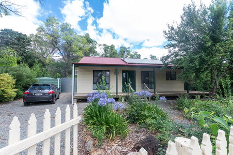 Auburn Hideaway Clare Valley - New South Wales Tourism  0