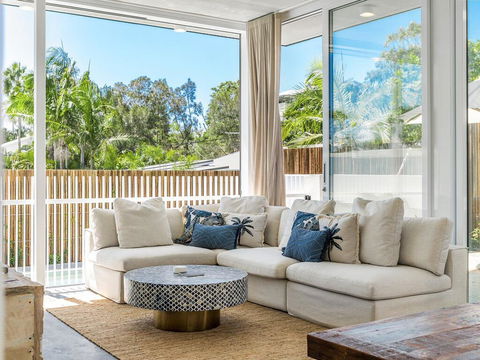Audrey - New South Wales Tourism  0