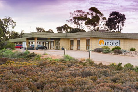 Augusta Budget Motel - New South Wales Tourism  0