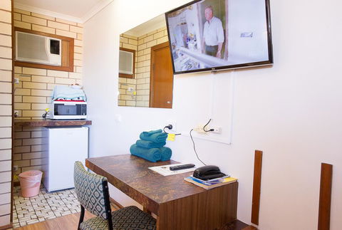 Augusta Budget Motel - New South Wales Tourism  2