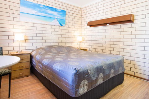 Augusta Budget Motel - New South Wales Tourism  1
