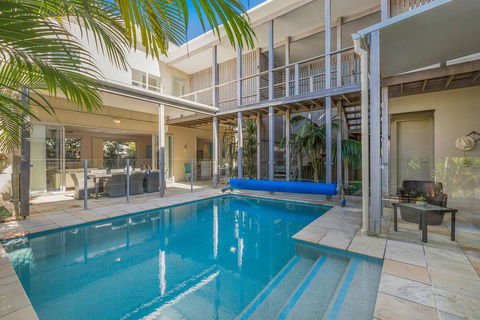 Augusta House - New South Wales Tourism  0