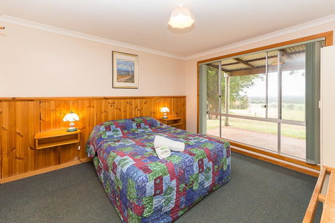 Augusta Sheoak Chalets - New South Wales Tourism  1