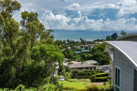 Austinmer - Cannonvale - New South Wales Tourism  2
