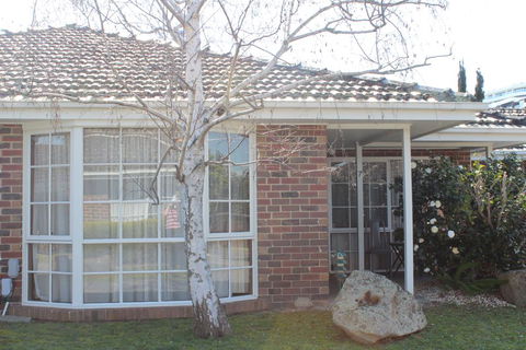 Australian Home Away @ Doncaster Elgar - New South Wales Tourism  0