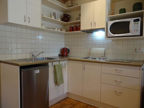 Autumn Affair Cottage 6 - New South Wales Tourism  2