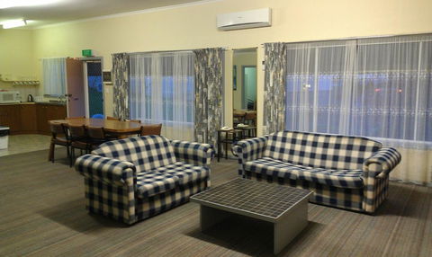 Avalon Motel - New South Wales Tourism  2