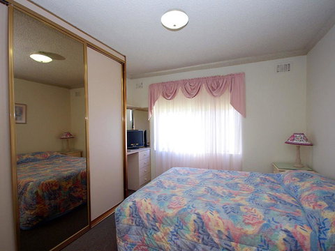 Avilla Court 1 - New South Wales Tourism  1