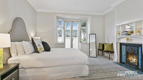 Awaba Aquatic - Footsteps To Balmoral Beach - New South Wales Tourism  1
