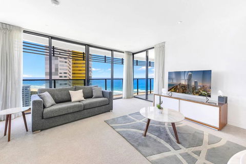 Awesome Ocean Views Broadbeach WiFi, Netflix, Wine - New South Wales Tourism  1