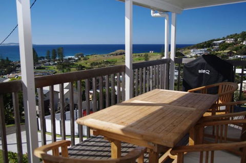 Awesome View, 4 View Street - New South Wales Tourism  1