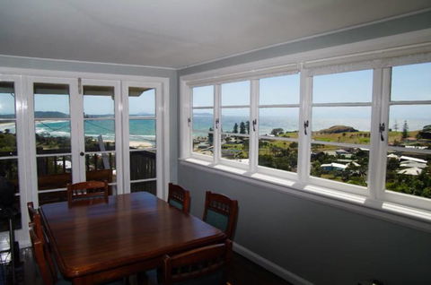 Awesome View, 4 View Street - New South Wales Tourism  2