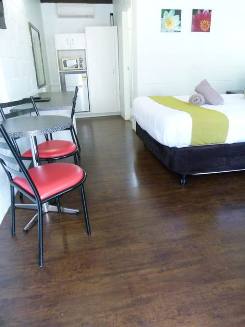 Azalea Motel - New South Wales Tourism  0