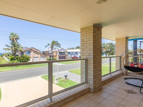 Azure Waters - Perfectly Positioned With Ocean Views - New South Wales Tourism  3